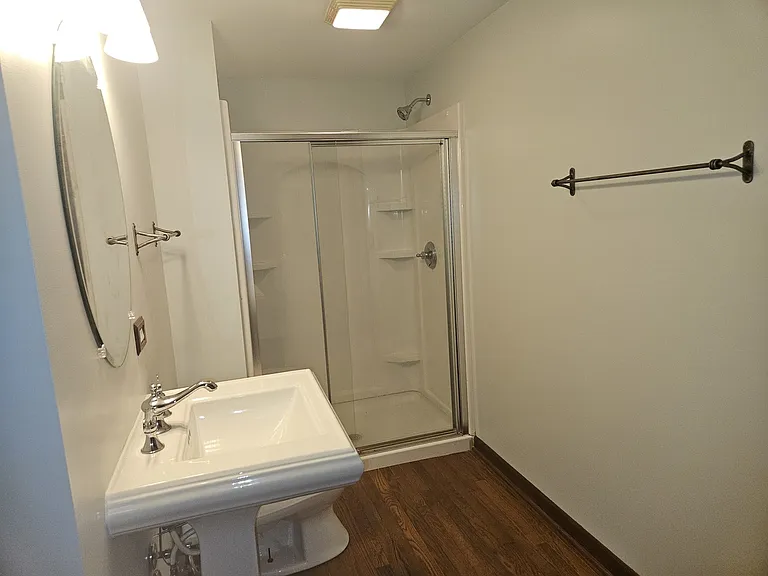 733 Woodbury Ct — Photo 22