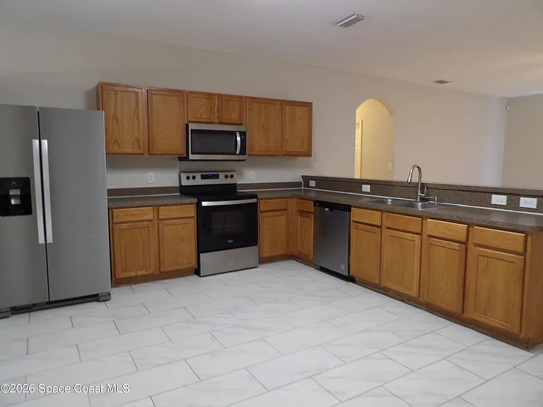 117 Fayetteville St SW — Photo 5
