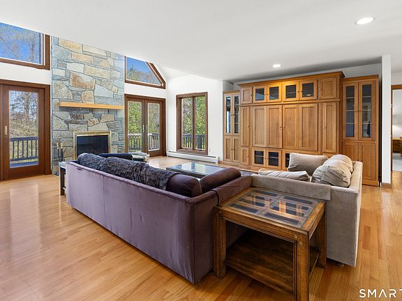 4th image of 81 Anderson Road