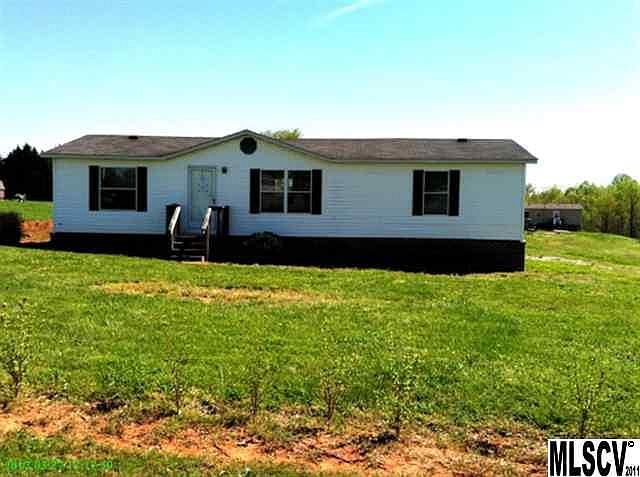 1st image of 3940 Doe Ct NE