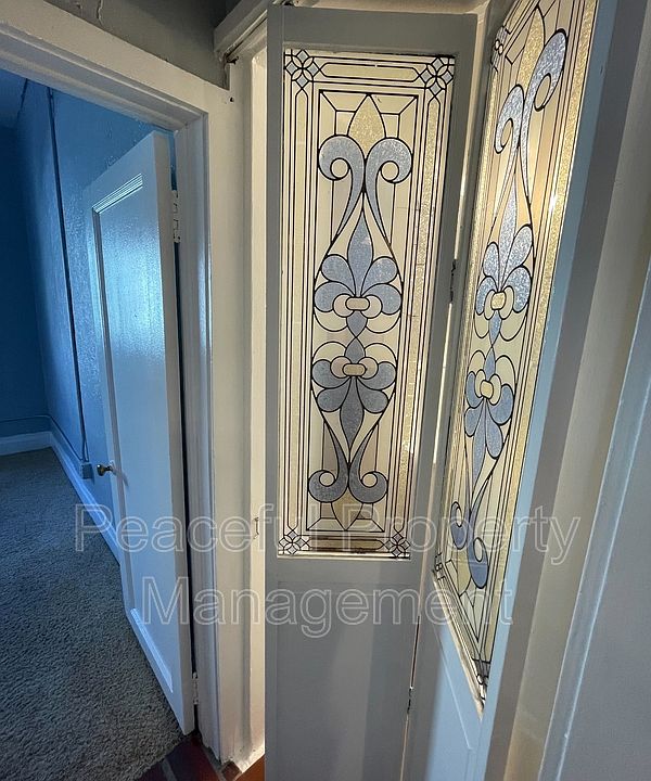 MG 347 South 800 East Salt Lake City, 84102 1 347 S 800 E Salt