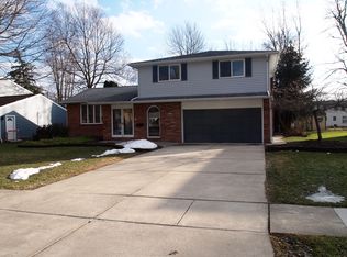 407 Countryside Ln, Buffalo, NY 14221