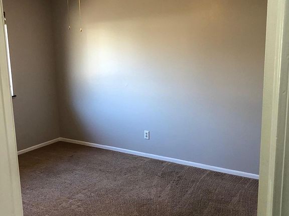 3rd image of 1312 Love St