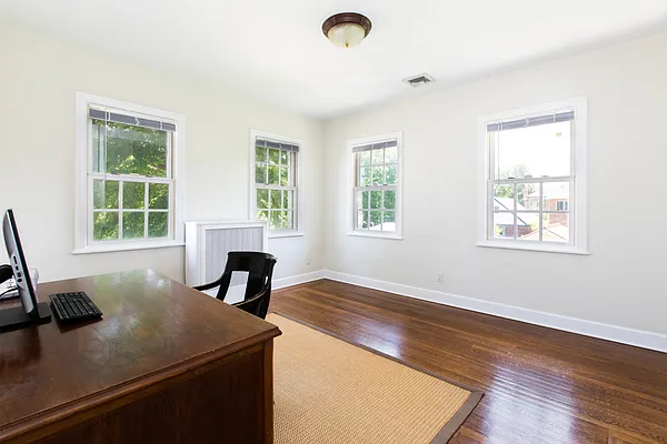 Rented by Compass | media 14