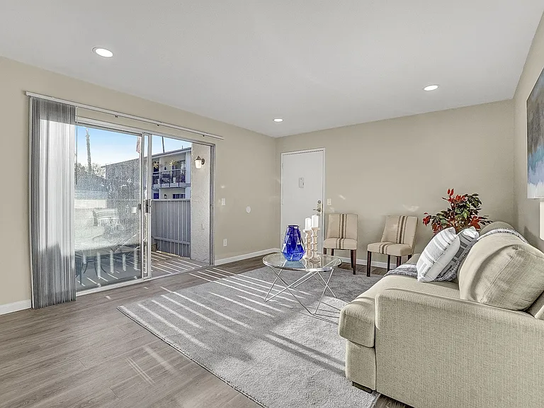 Las Casitas Apartments - Redlands, CA — Photo 26