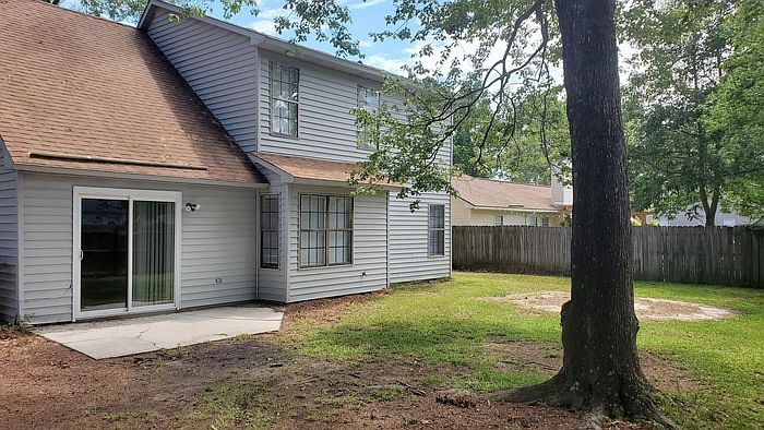 2nd image of 8494 Chesapeake Dr