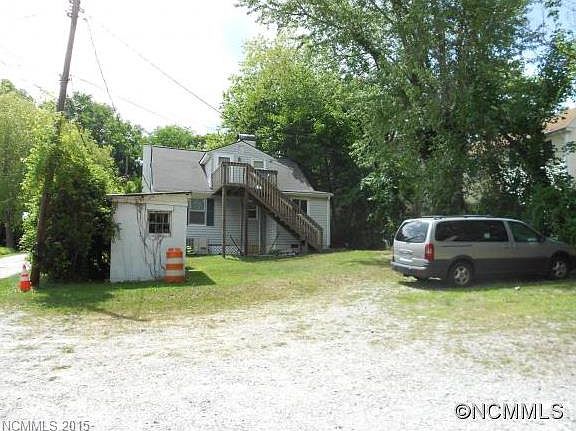4th image of 522 Fleming St