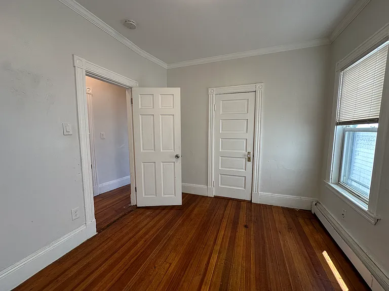 765 Broadway #6 — Photo 12