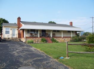 1502 Mountain View Rd, Vinton, VA 24179