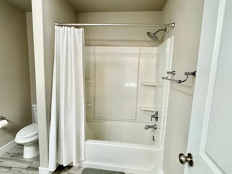3108 Urbana Ave — Photo 17