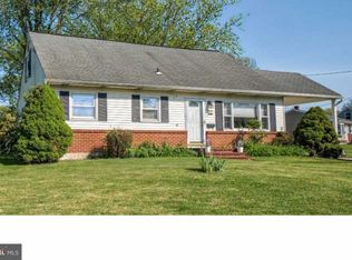 27 Caldwell Ave, Marlton, NJ 08053