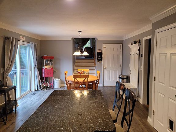 Kitchen 26'x14'