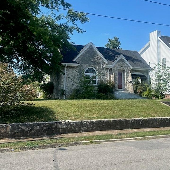 1st image of 1127 Magnolia St