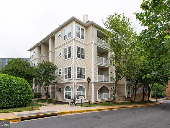 2nd image of 4551 Strutfield Ln APT 4313