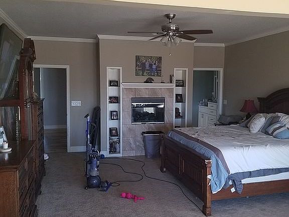 Master bed/ fireplace