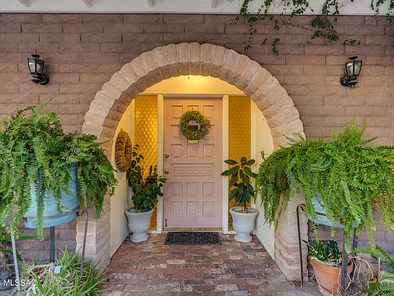 4th image of 2874 N Longhorn Dr
