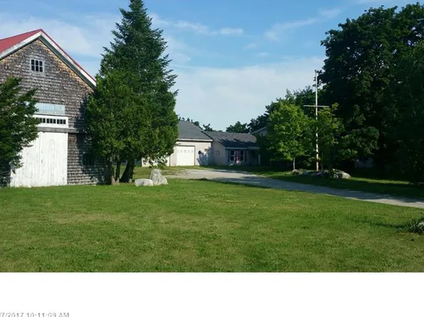 221 Clary Hill Rd, Warren, ME 04864