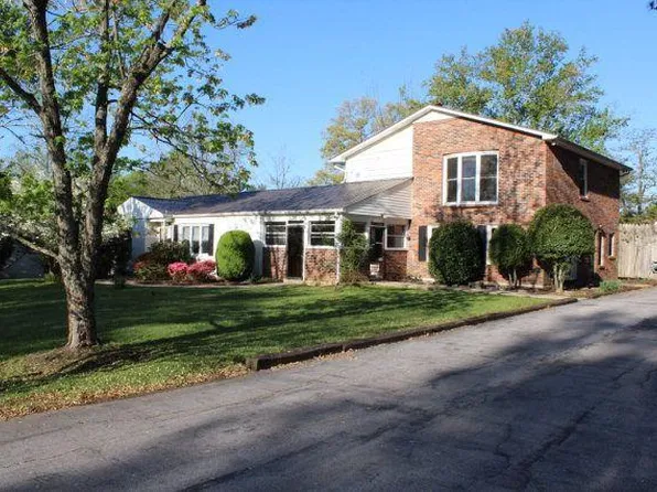 120 Womack Ave, Cookeville, TN 38501