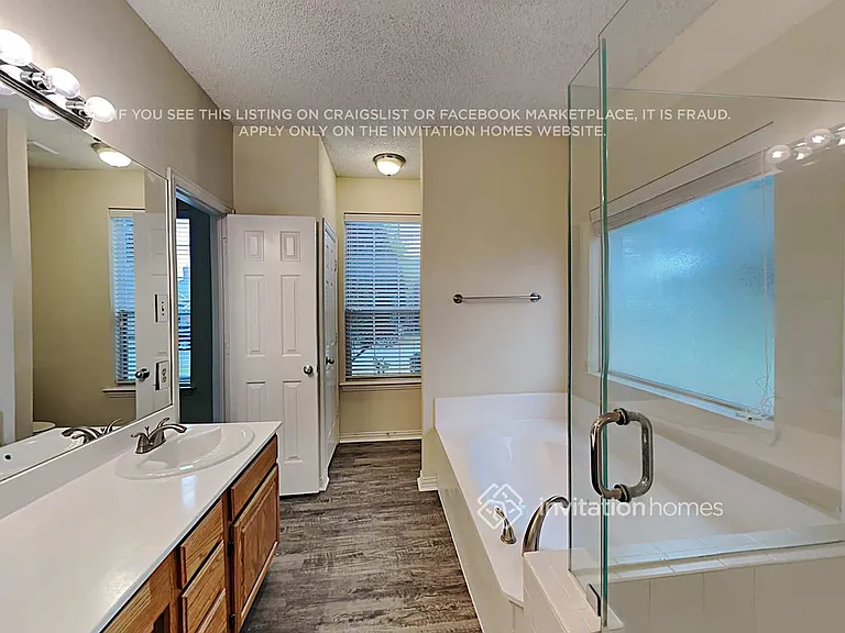 3302 Hunter Cove Dr — Photo 20