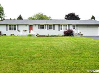 105 Camille Dr, Rochester, NY 14612