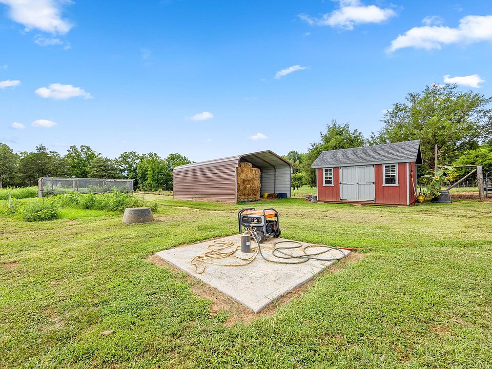 46th image of 11869 E Valley Rd