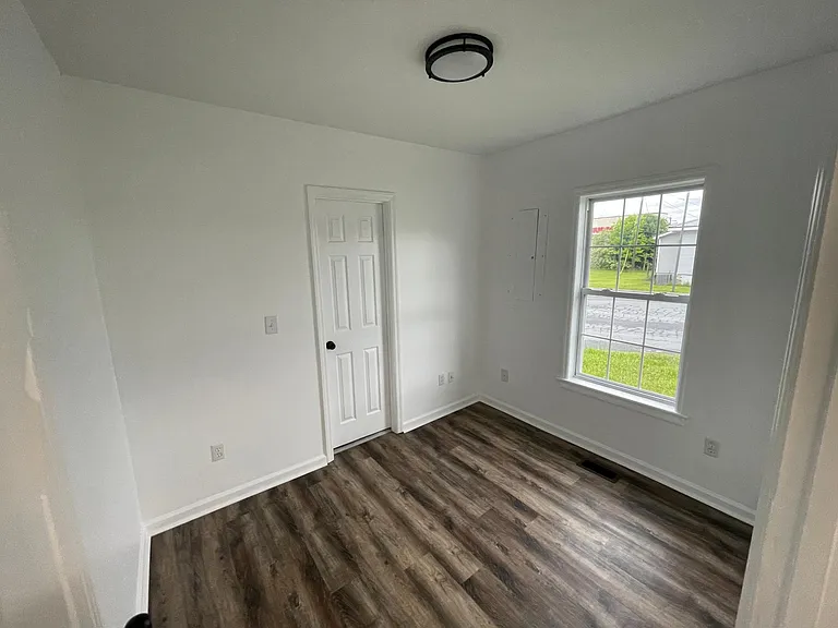 625 S 2nd Ave — Photo 5