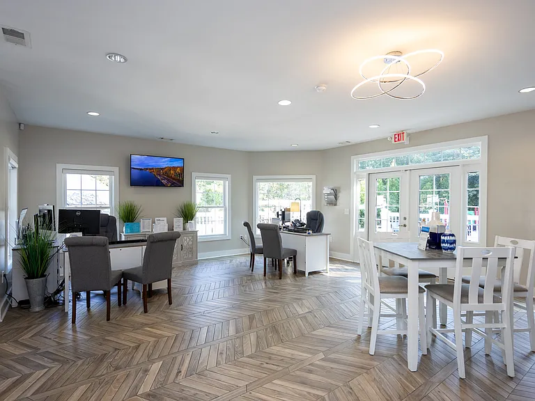 Aqua at Sandy Springs — Photo 35