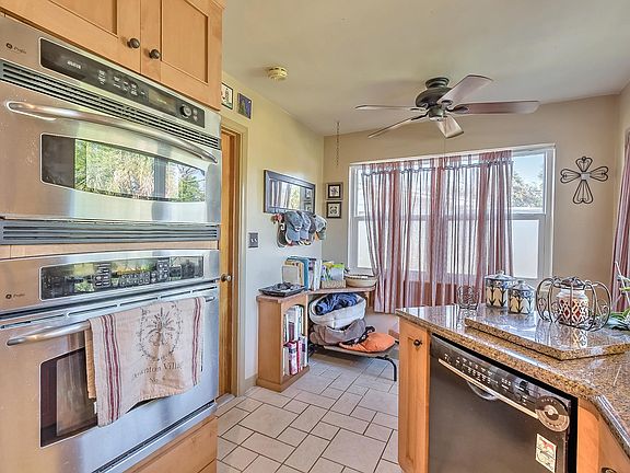 5th image of 1212 Waverly Dr