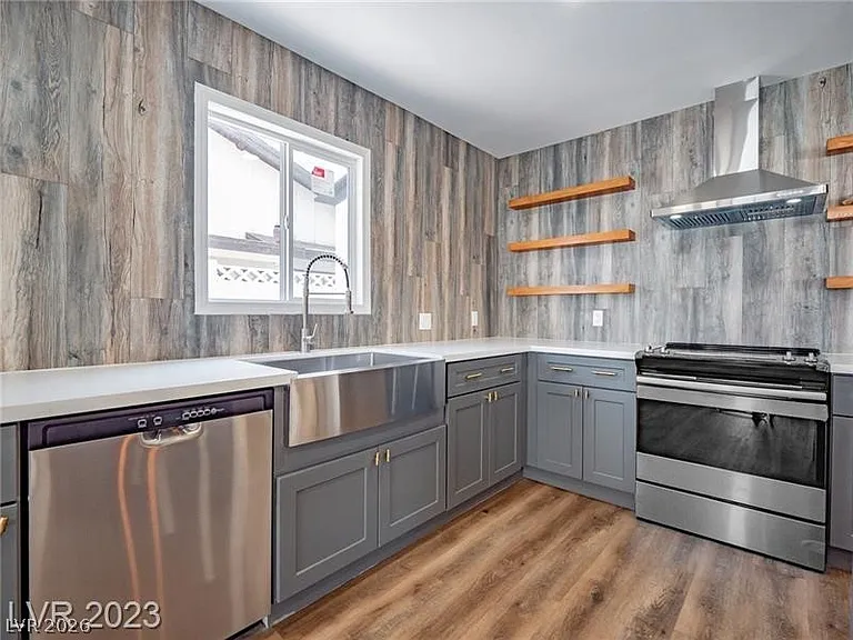 6488 Creston Ave — Photo 5