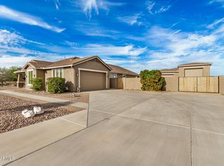 3178 W Roberts Rd, San Tan Valley, AZ 85142