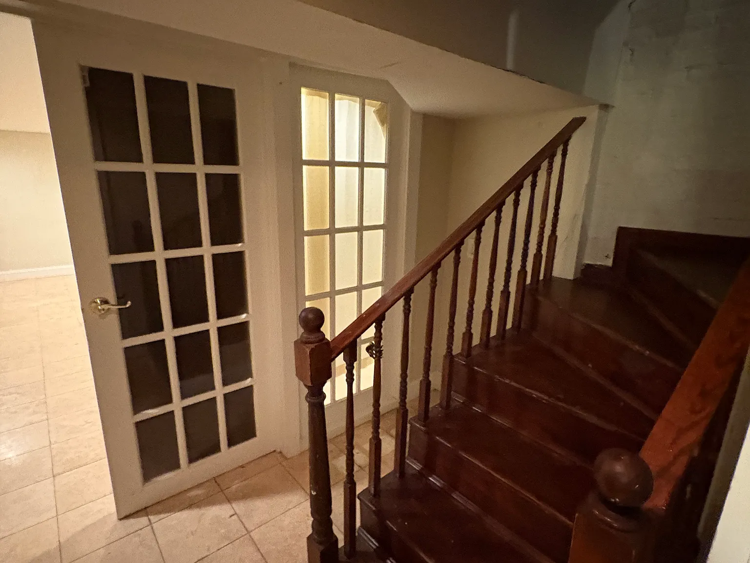 5 bed, 3.5 bath, 1836 sqft, $5,900 — Photo 3
