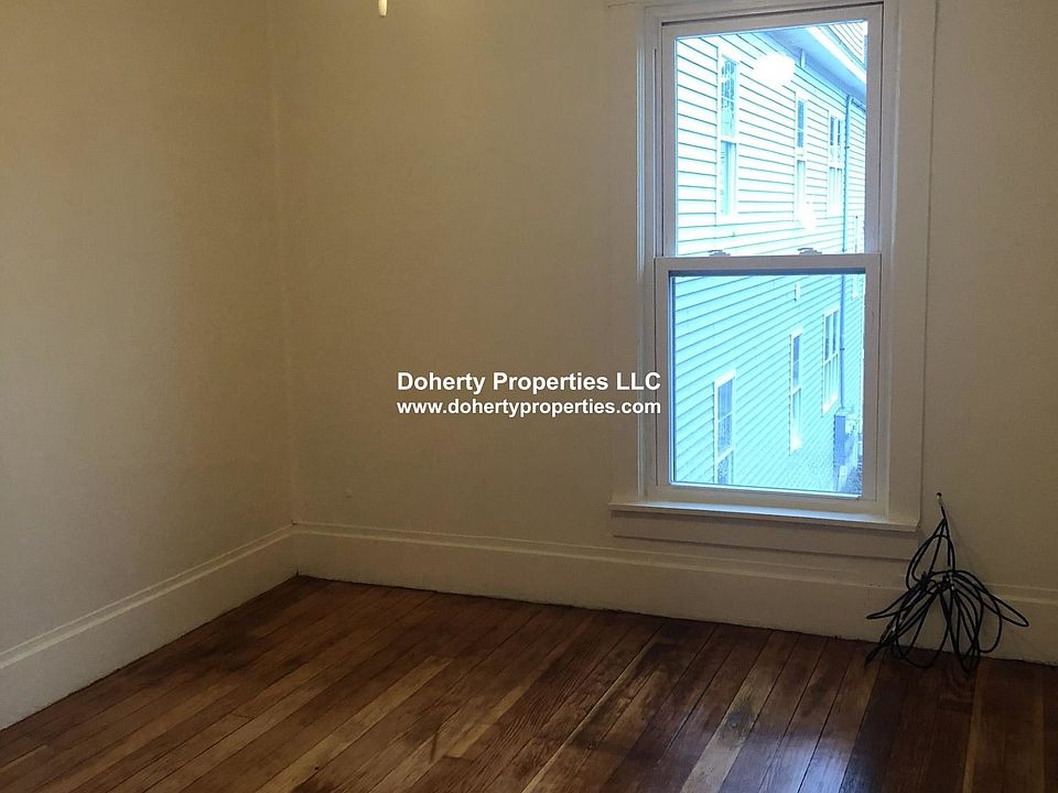 2nd image of 20 Burgess St