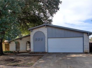 2700 Crestmoor Ct, Arlington, TX 76016