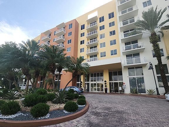 2nd image of 2775 NE 187th St APT 501