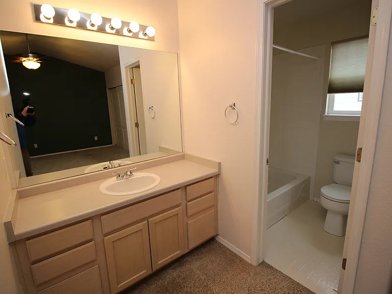 6724 Lost Springs Dr — Photo 9