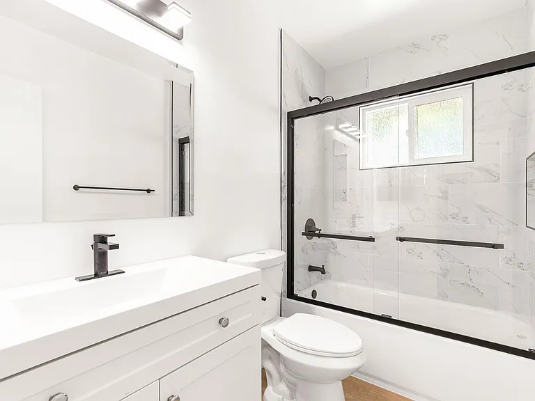11618 Gorham Ave — Photo 4
