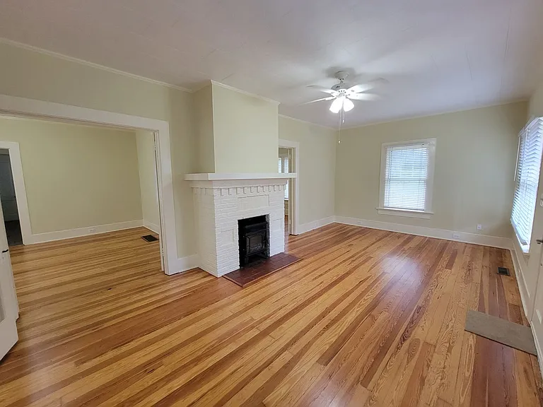 251 Archer St — Photo 5