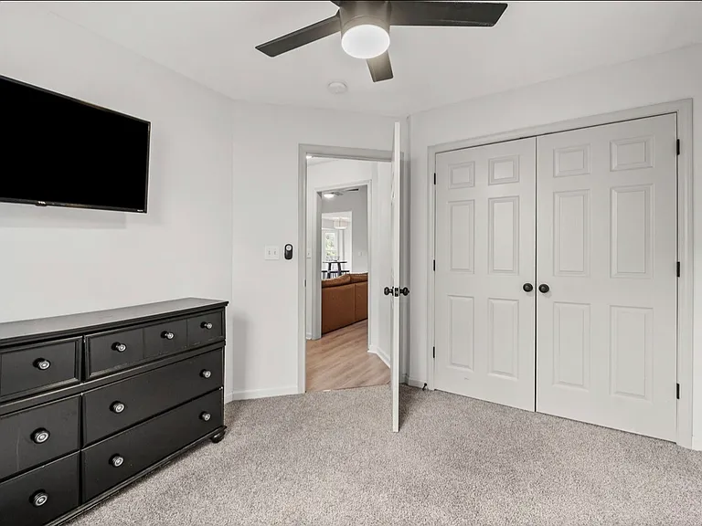 227 Harold Dr — Photo 16