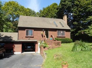 19 Holly Heights Dr, North Branford, CT 06471