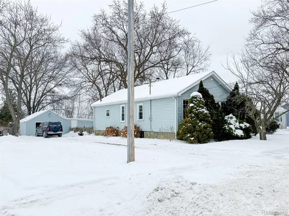 3433 Camden Ave, Flint, MI 48507