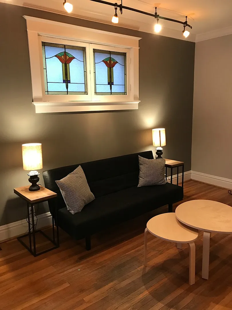 Beautiful Renovated Home near Sublette Park — Photo 1