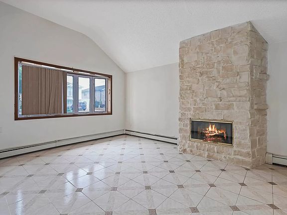 4th image of 160-23 83rd St