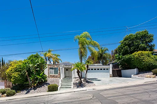 5564 Lone Star Dr Photo 1