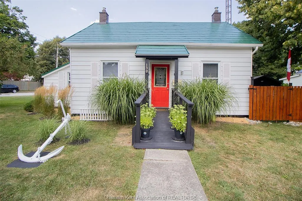 130 Elizabeth St photo 1