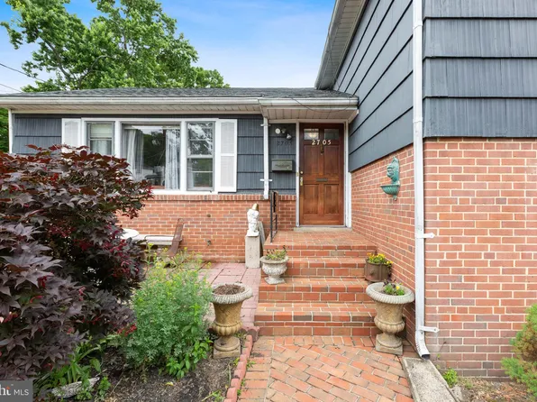 2705 Hughes Rd, Hyattsville, MD 20783