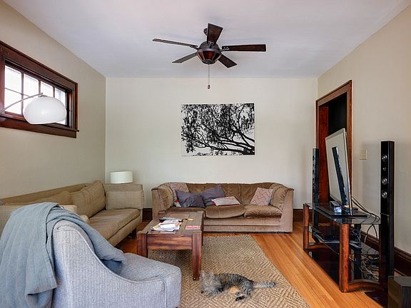 2nd image of 1015 Grand Ave #2
