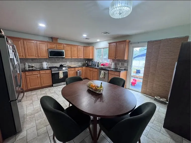 109 Washington Ave #1 — Photo 5