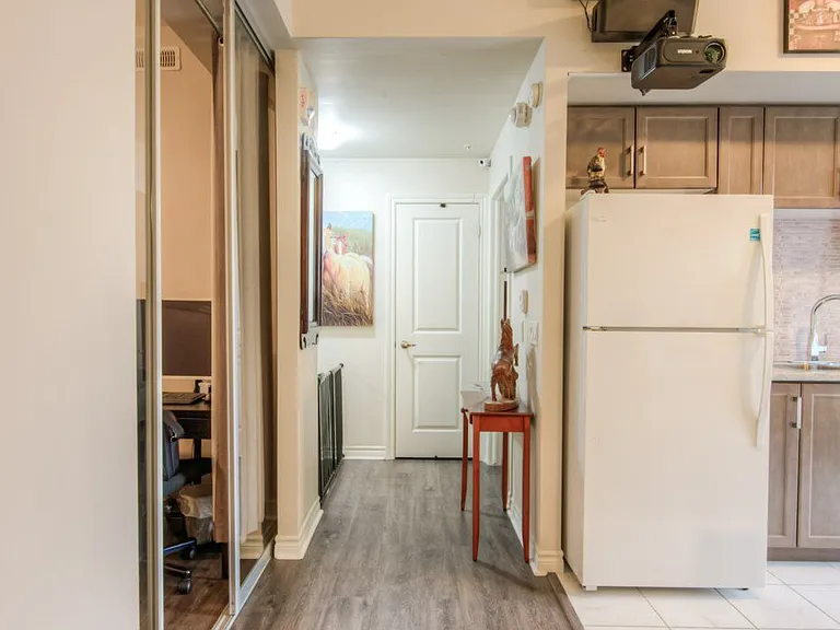 1280 Gordon St #305 — Photo 18