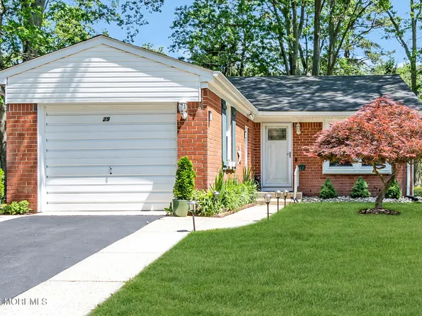 29 Bowie Drive, Whiting, NJ 08759
