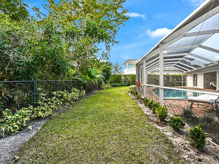 508 Devils Ln — Photo 35